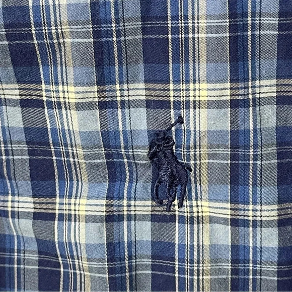 Men’s Ralph Lauren short sleeved collared button down. Blue plaid, size Medium. - Picture 5 of 7